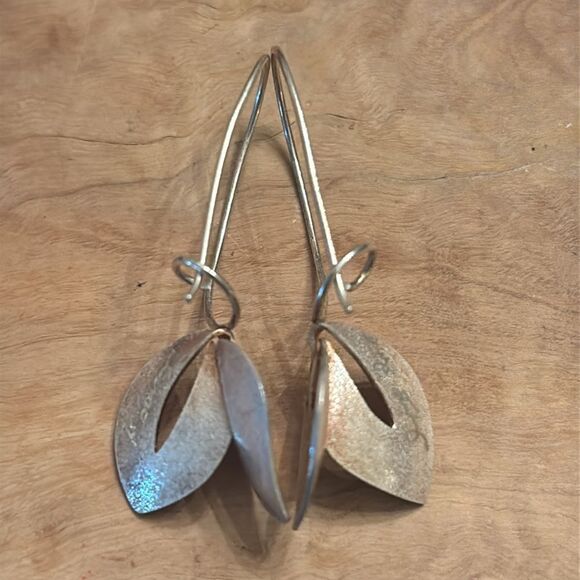 Artsist Signed Silver Leaf Earrings - Picture 2 of 8